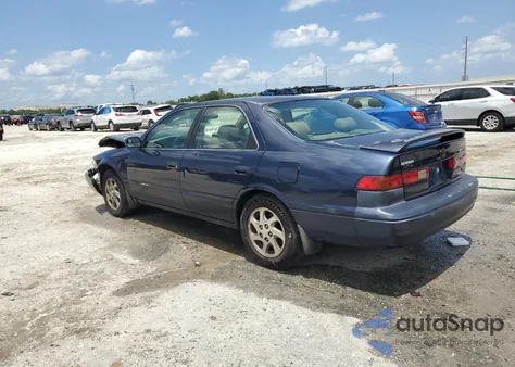 1999 Toyota Camry Le from USA, damaged, VIN 4T1BF28K5XU074652